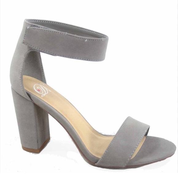 My Delicious Shoes Elton Heeled Sandal Taupe Grey Size 8 Faux Leather - Picture 2 of 11